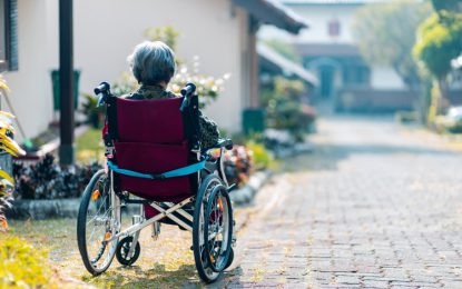 Quelle maison de retraite pour un senior en situation de handicap ?